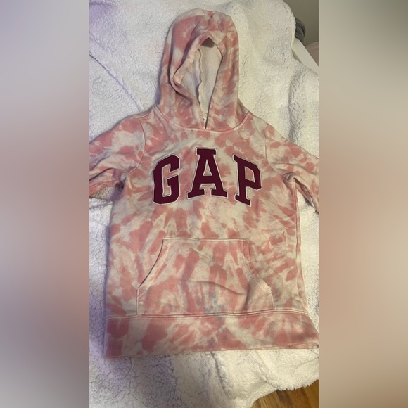 This is a bundle of 3 gap hoodie and 1 sweat pants cat and jack . - Picture 3 of 10